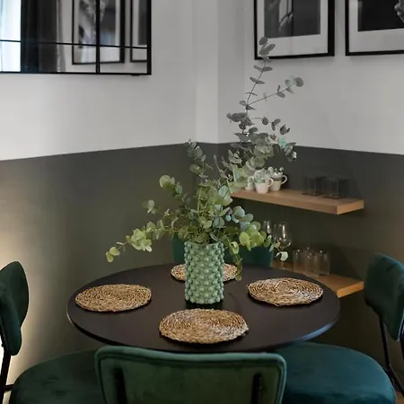Apartahotel Doña Lola Boutique *